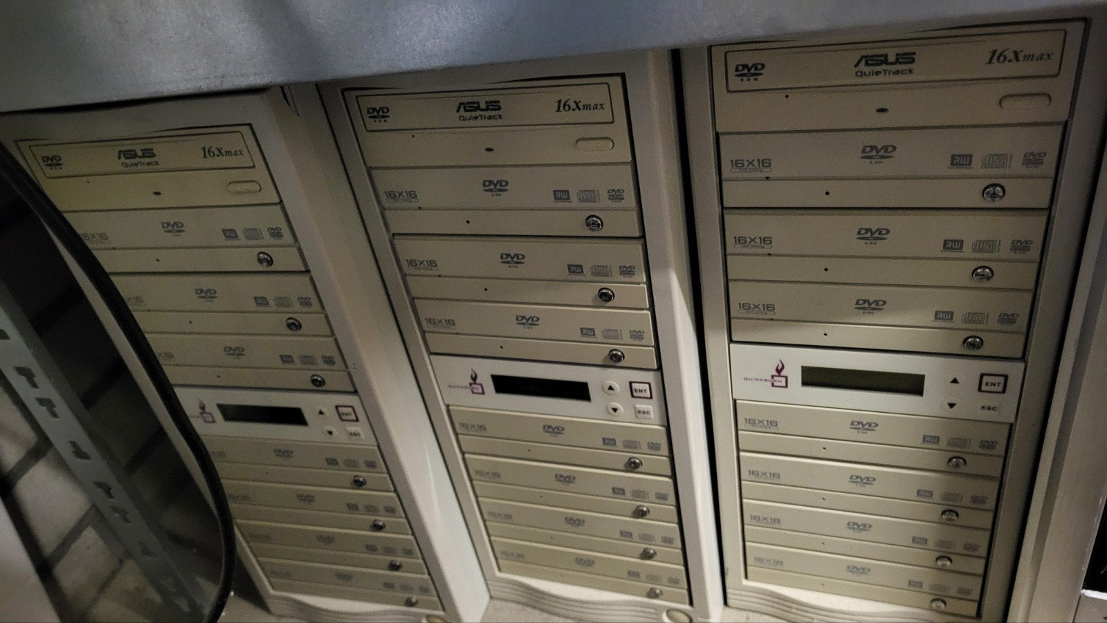 Produplicator DVD en CD Duplicator kopiëren 1:7 (3 kasten), Computers en Software, Optische drives, Ophalen, Gebruikt, Extern