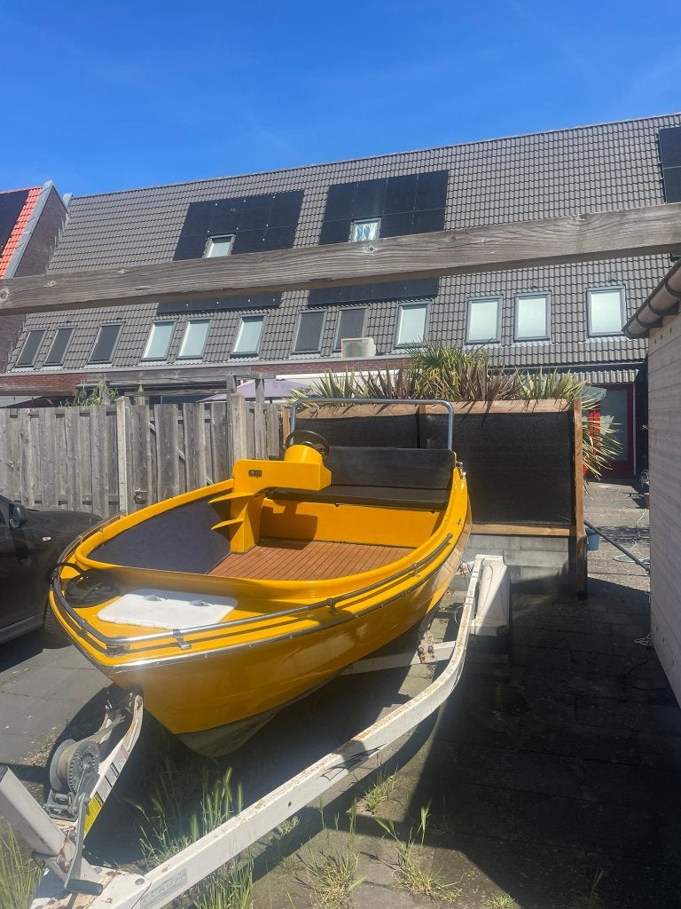 Ruime Sloep motor boot met hoge kuip - 20 PK, Watersport en Boten, Motorboten en Motorjachten, Overige merken, Gebruikt, Buitenboordmotor
