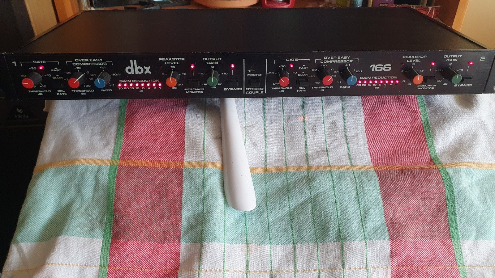 Vintage Dbx 166 Analoge Gate/Compressor, Muziek en Instrumenten, Ophalen of Verzenden, Gebruikt, Compressor