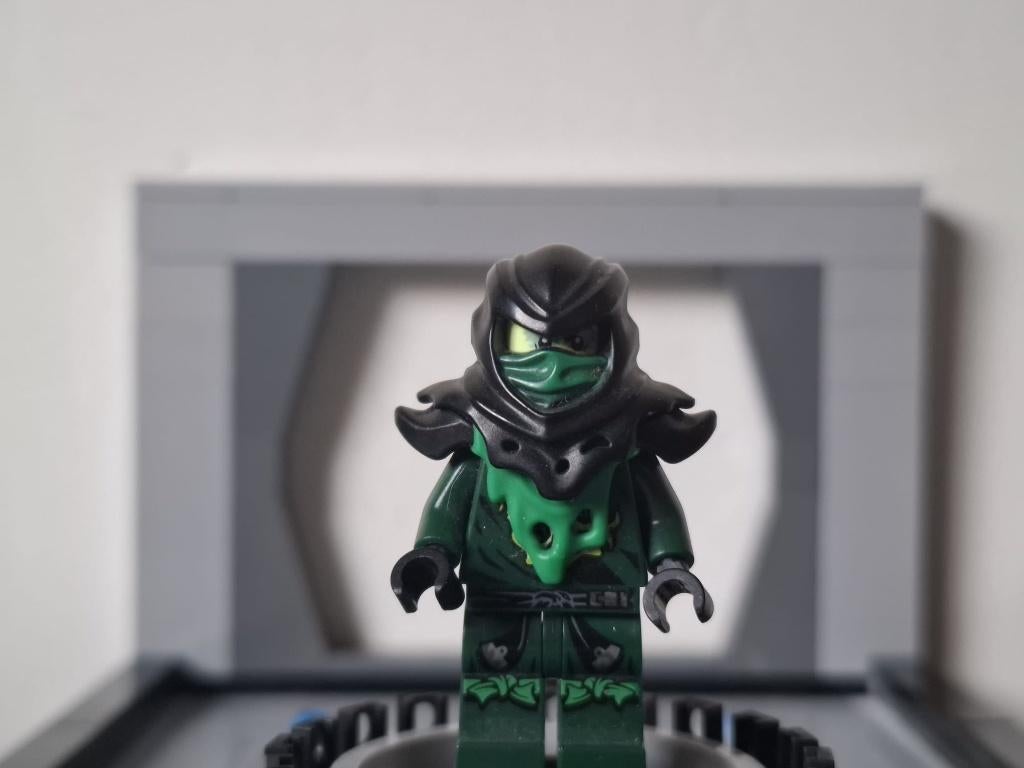 LEGO Ninjago - minifiguur  - njo0154 - Lloyd Possessed, Lego, Ophalen of Verzenden, Zo goed als nieuw, Minifiguur