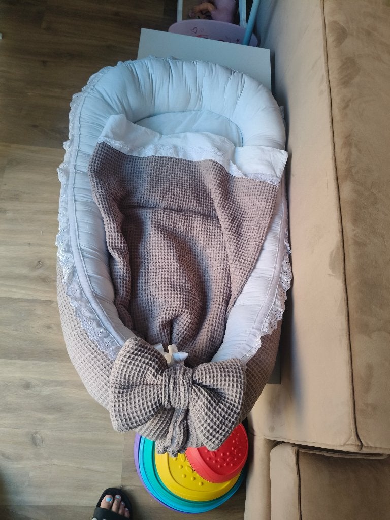 Babynest voor een meisje, Kinderen en Baby's, Dekens, Slaapzakjes en Inbakerproducten, Ophalen, Gebruikt, Overige typen, Overige merken