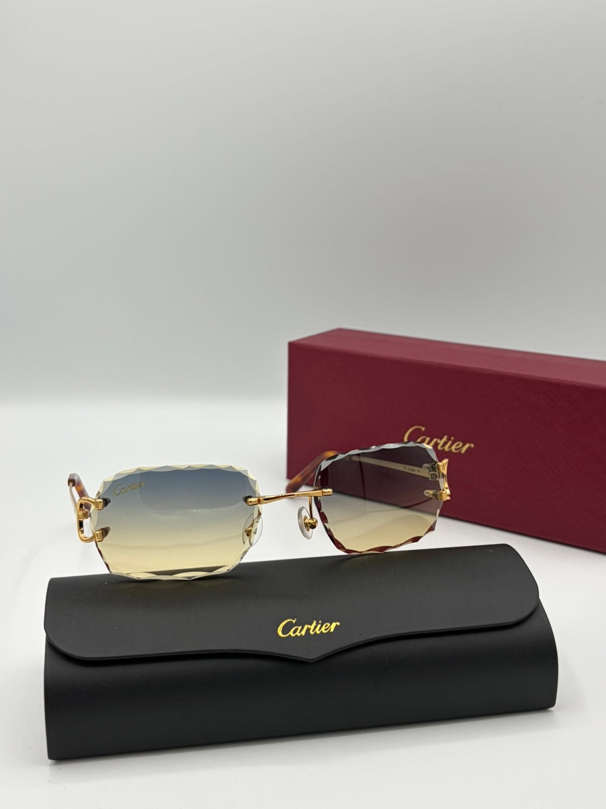 Cartier C Model Goud/Blauw-Geel, Sieraden, Tassen en Uiterlijk, Overige merken, Blauw, Nieuw, Ophalen of Verzenden