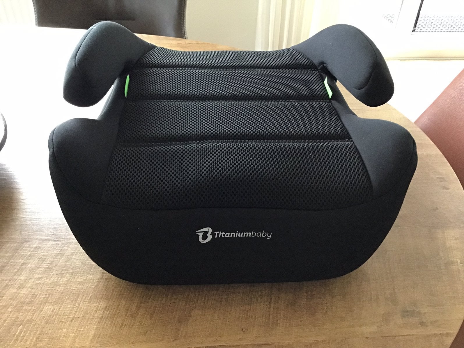 Autozitje met isofix van Titanium Baby, Kinderen en Baby's, Autostoeltjes, 15 t/m 36 kg, Zo goed als nieuw, Isofix, Ophalen
