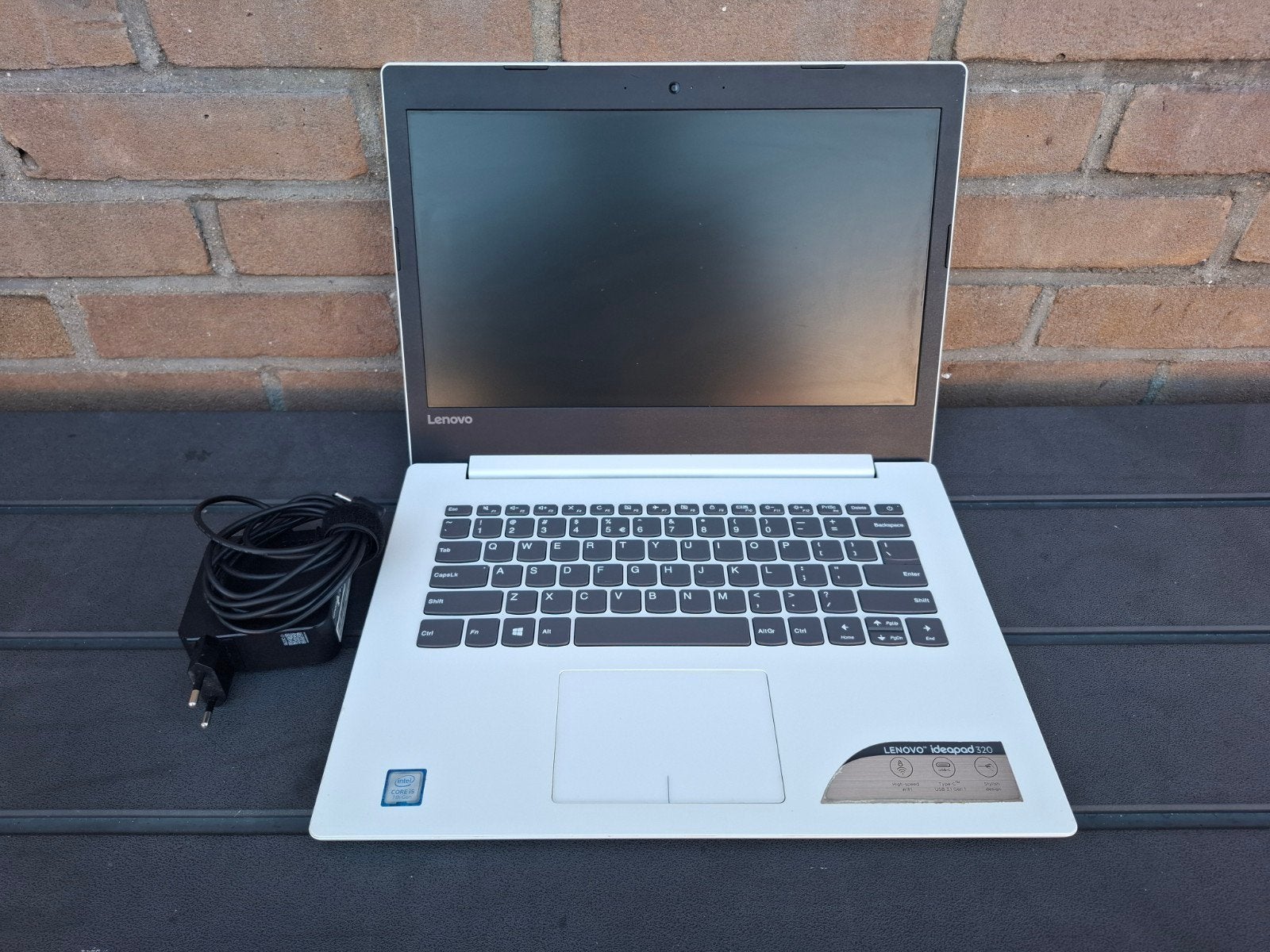 lenovo ideapad 320 windows 11 intel 7gen 8gb met adapter, Computers en Software, Windows Laptops, 2 tot 3 Ghz, 14 inch, Ophalen of Verzenden