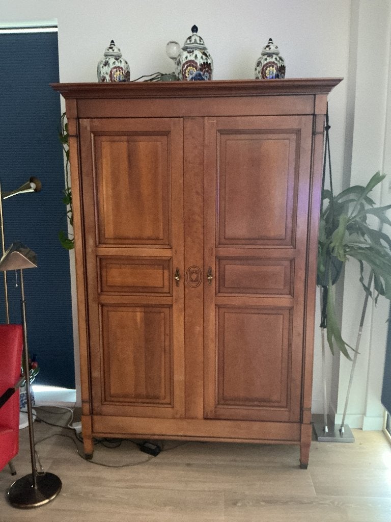 Kersenhouten klassieke kast, Ophalen