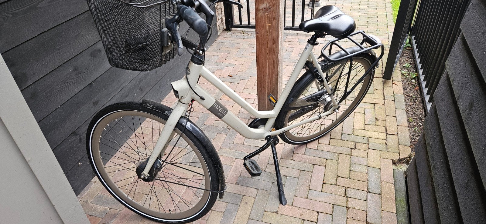 Gazelle D59 Damesfiets met Mand, Ophalen, Terugtraprem, Gebruikt, Versnellingen