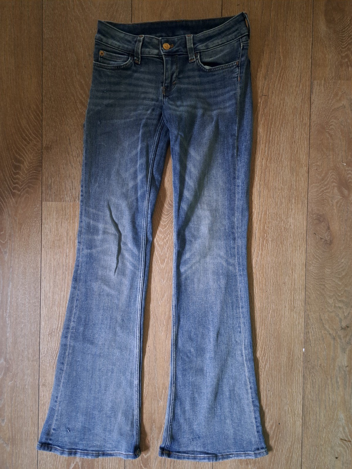 Cheap Monday flared jeans XXS stretch, Blauw, Ophalen of Verzenden, W27 (confectie 34) of kleiner, Gedragen