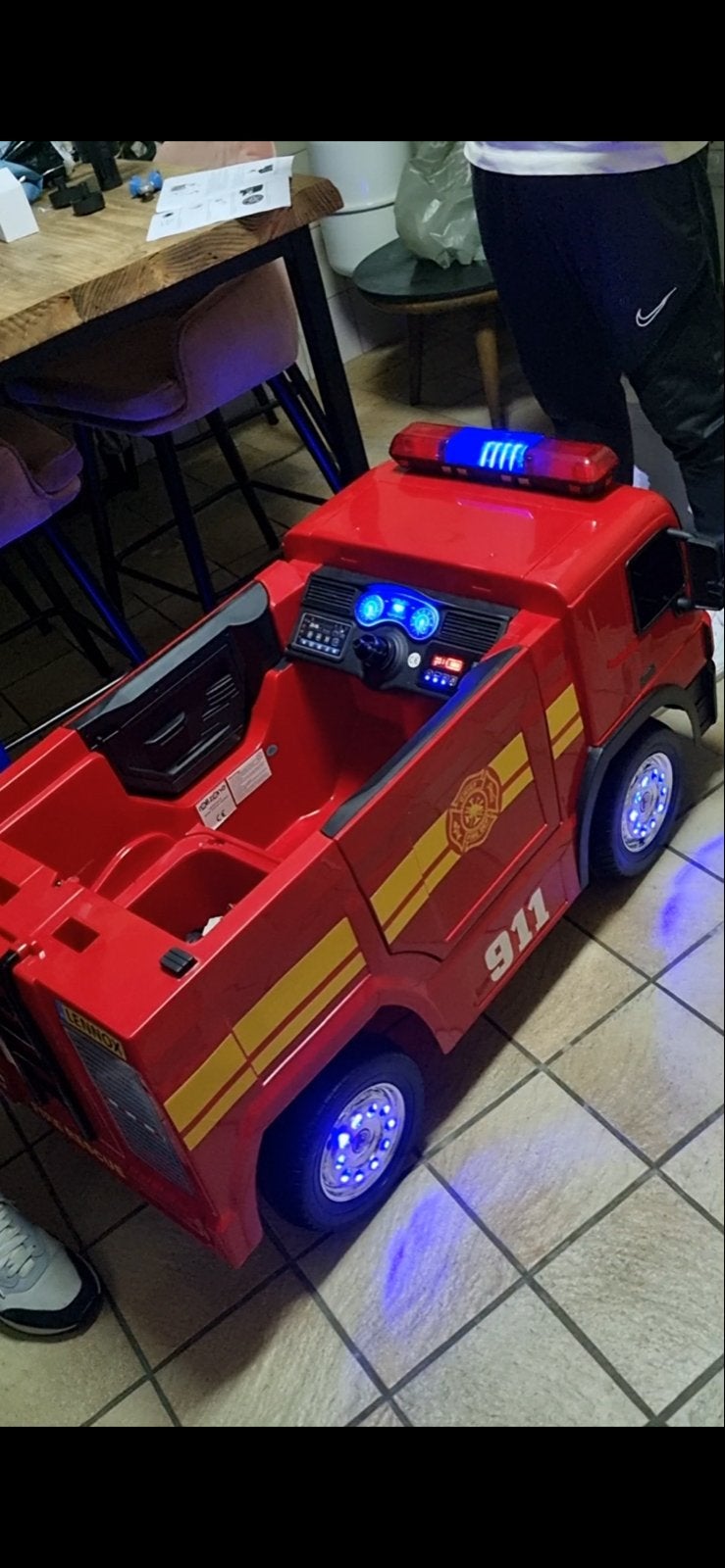 Elektrische brandweerauto voor kinderen, Gebruikt
