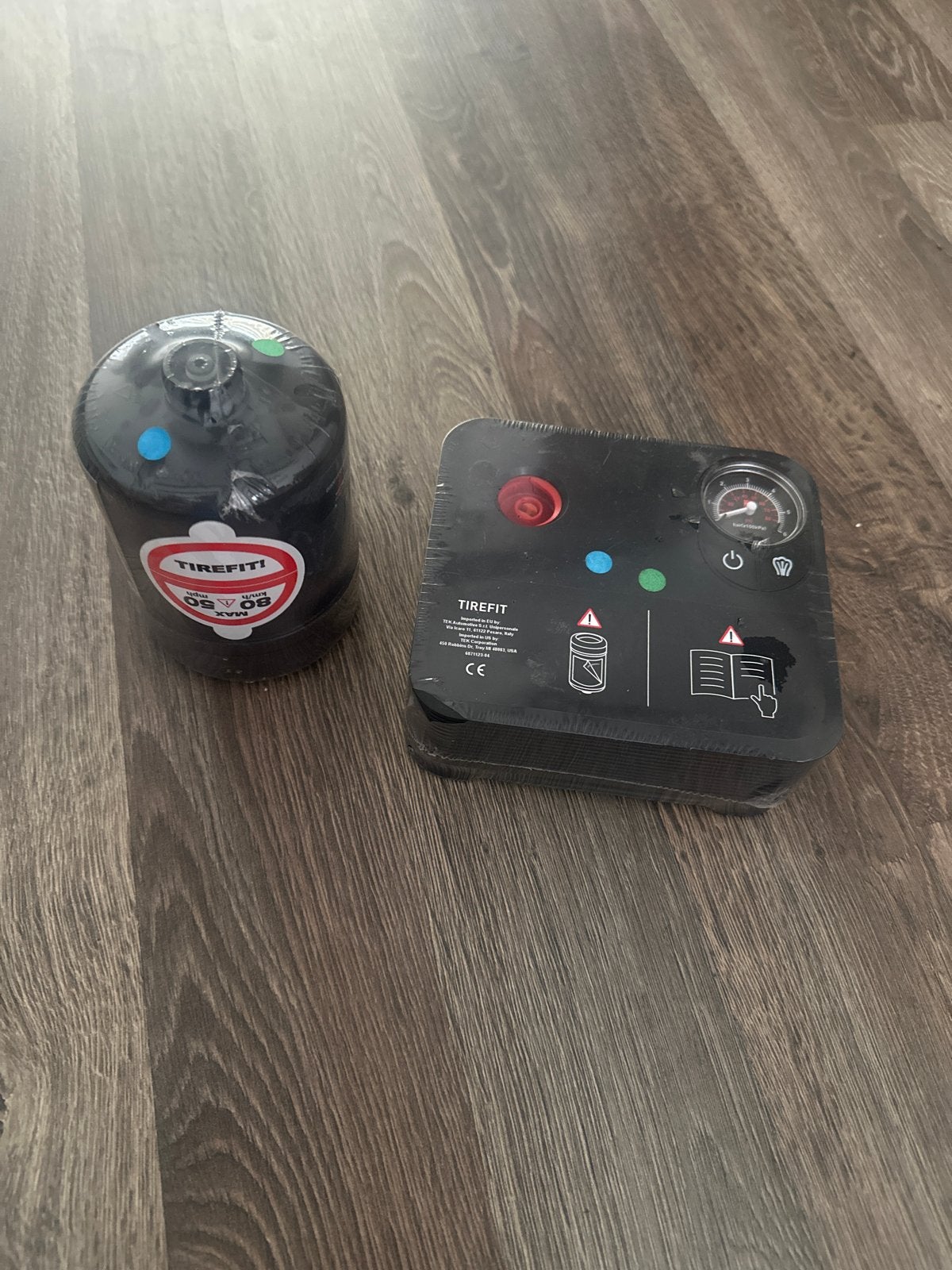 Tirefit bandenreparatieset en compressor nieuwe., Ophalen of Verzenden, Nieuw