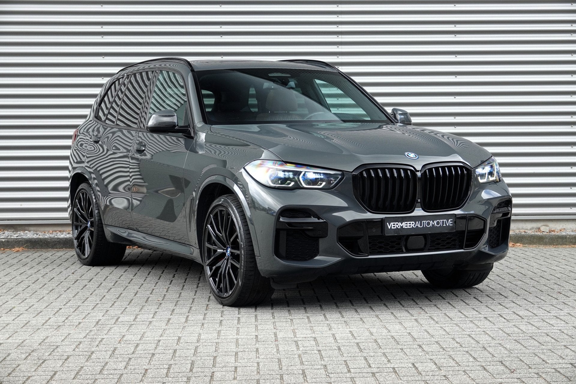 BMW X5 xDrive45e High Executive | M-Sport | Panodak | Achter, Auto's, Dealer onderhouden, 398 pk, Met garantie (alle), 138 €/maand