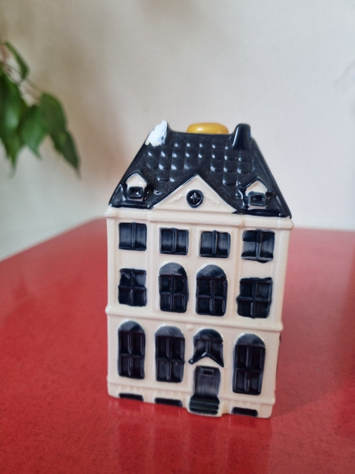 KLM huisje Rembrandthuis met schade, Ophalen of Verzenden, Gebruikt, 41 t/m 60