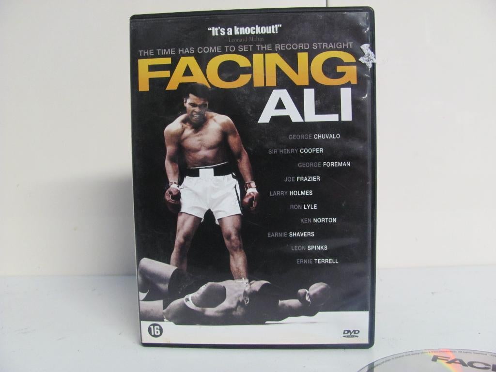 facing ali, Vanaf 16 jaar, Ophalen of Verzenden, Zo goed als nieuw