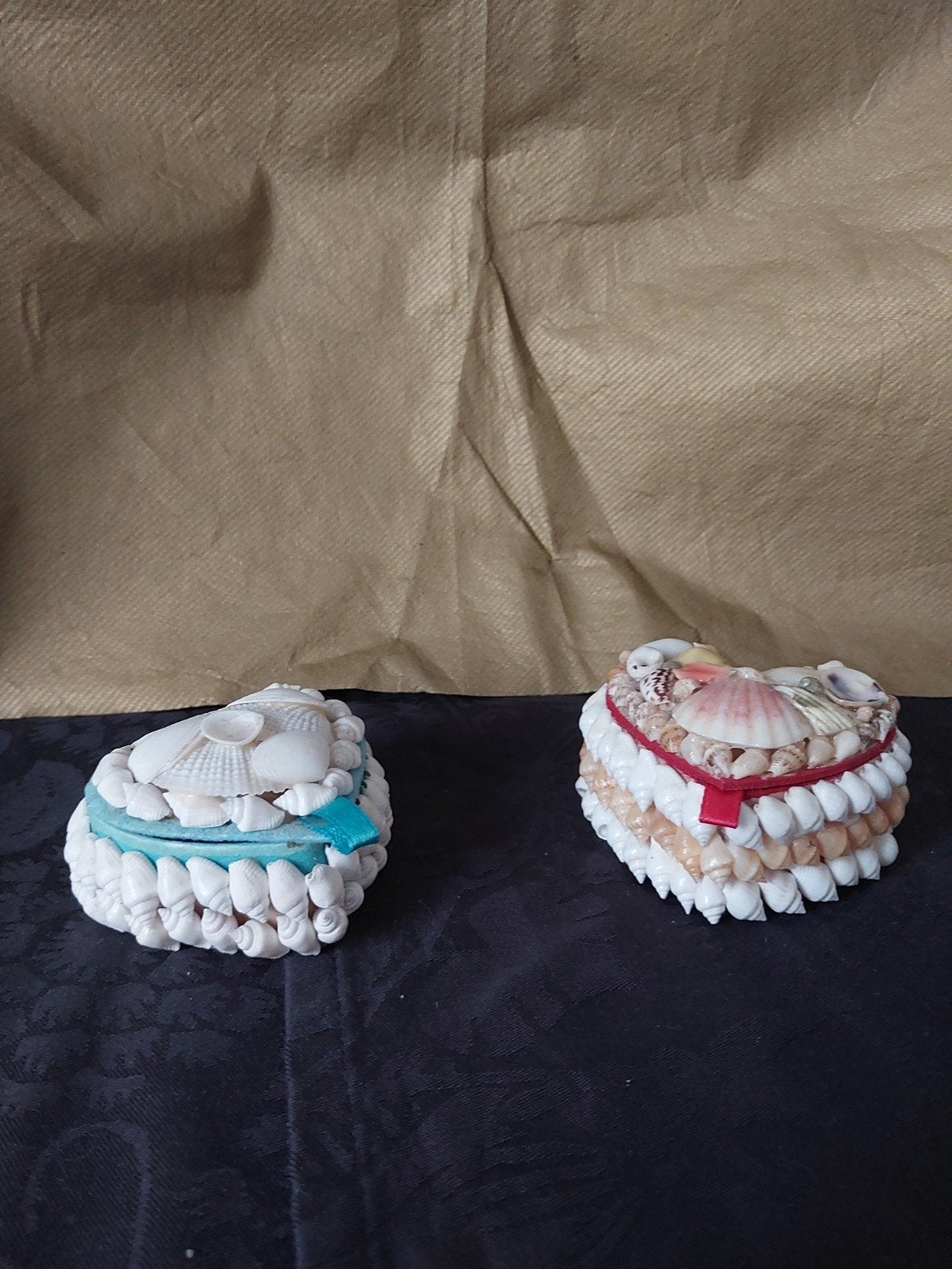 Hartvormige schelpen doosjes - set van 2, Gebruikt, Meerkleurig, Overige stijlen, Ophalen of Verzenden