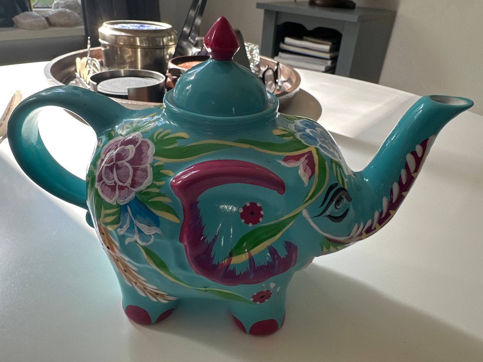 Unieke handgeschilderde olifant theepot, Antiek en Kunst, Ophalen of Verzenden