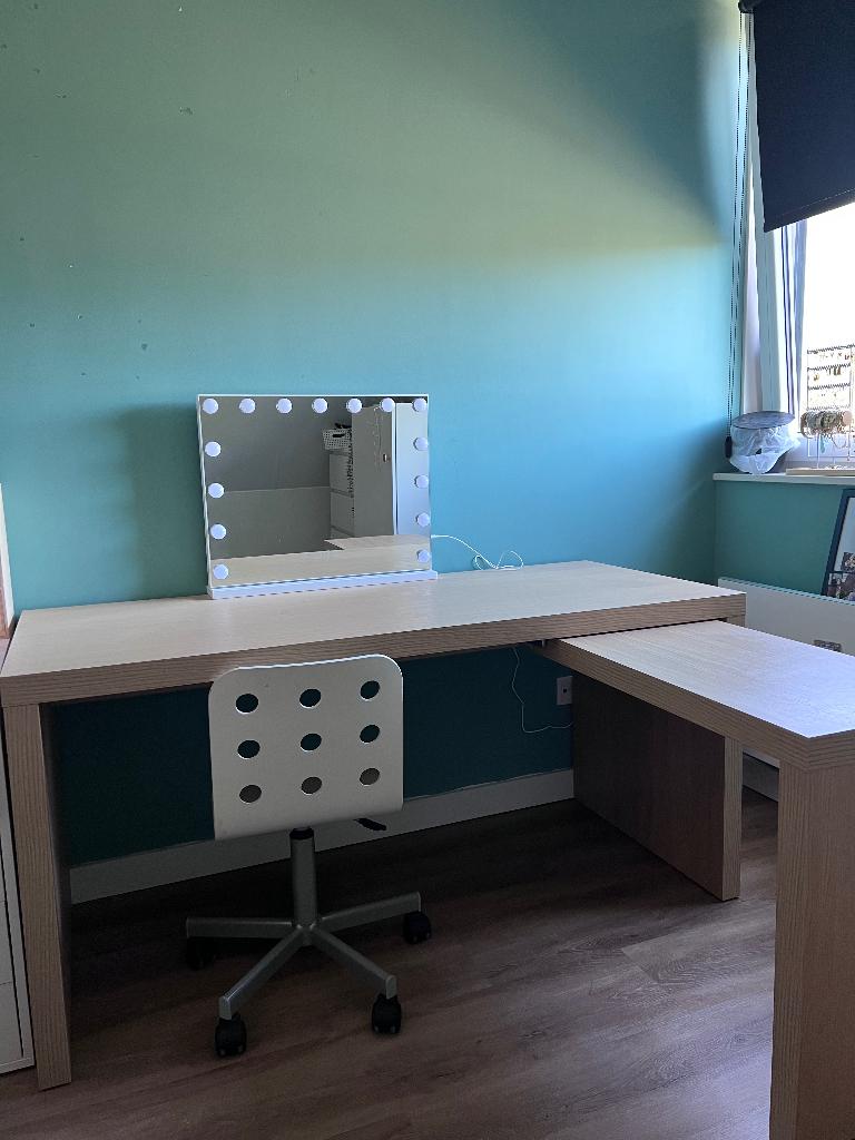 Bureau met uitschuifbaar deel Malm, Ophalen, Demontabel, 65 cm, Schoolbureau