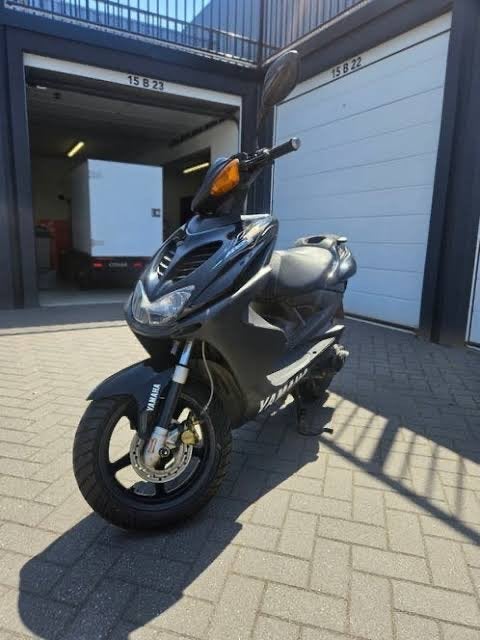Yamaha Aerox - Opknapper/Lopend op zoek!!, Ophalen of Verzenden, Gebruikt