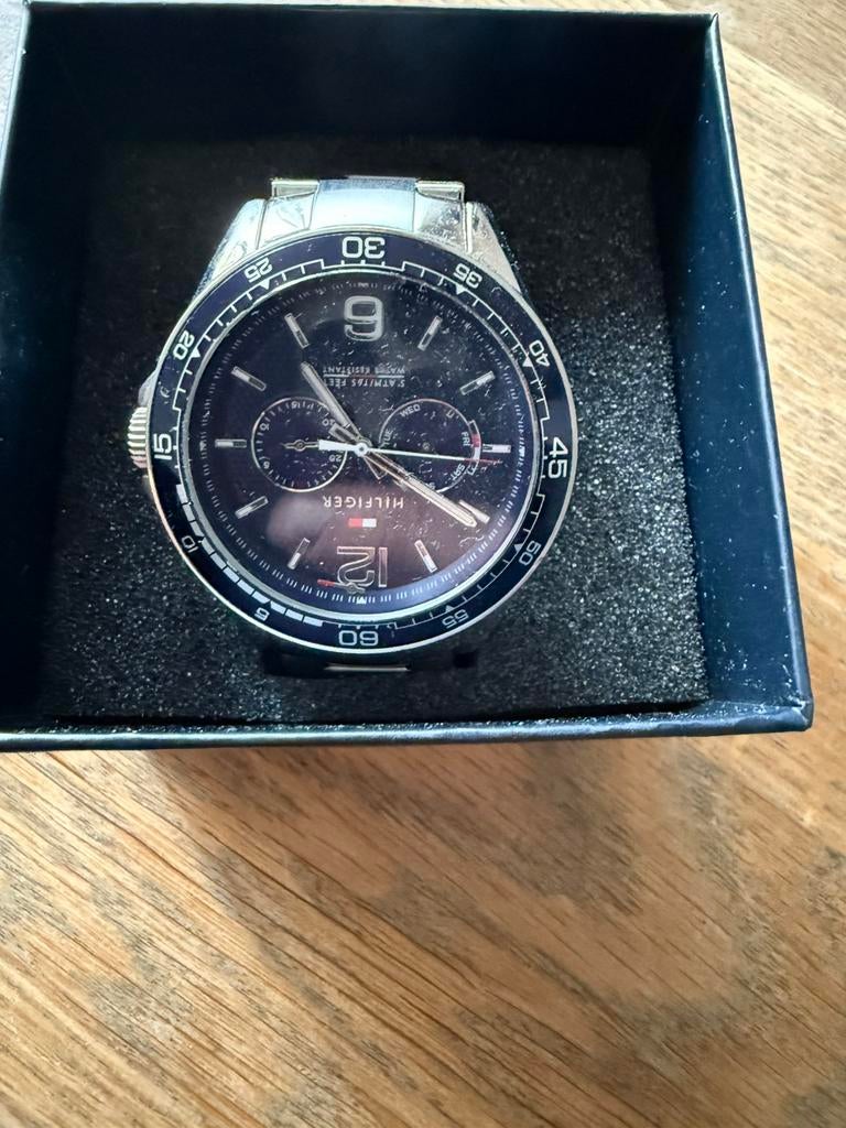 Tommy hilfiger heren horloge origineel met doos, Ophalen of Verzenden, Zo goed als nieuw, Staal, Overige merken
