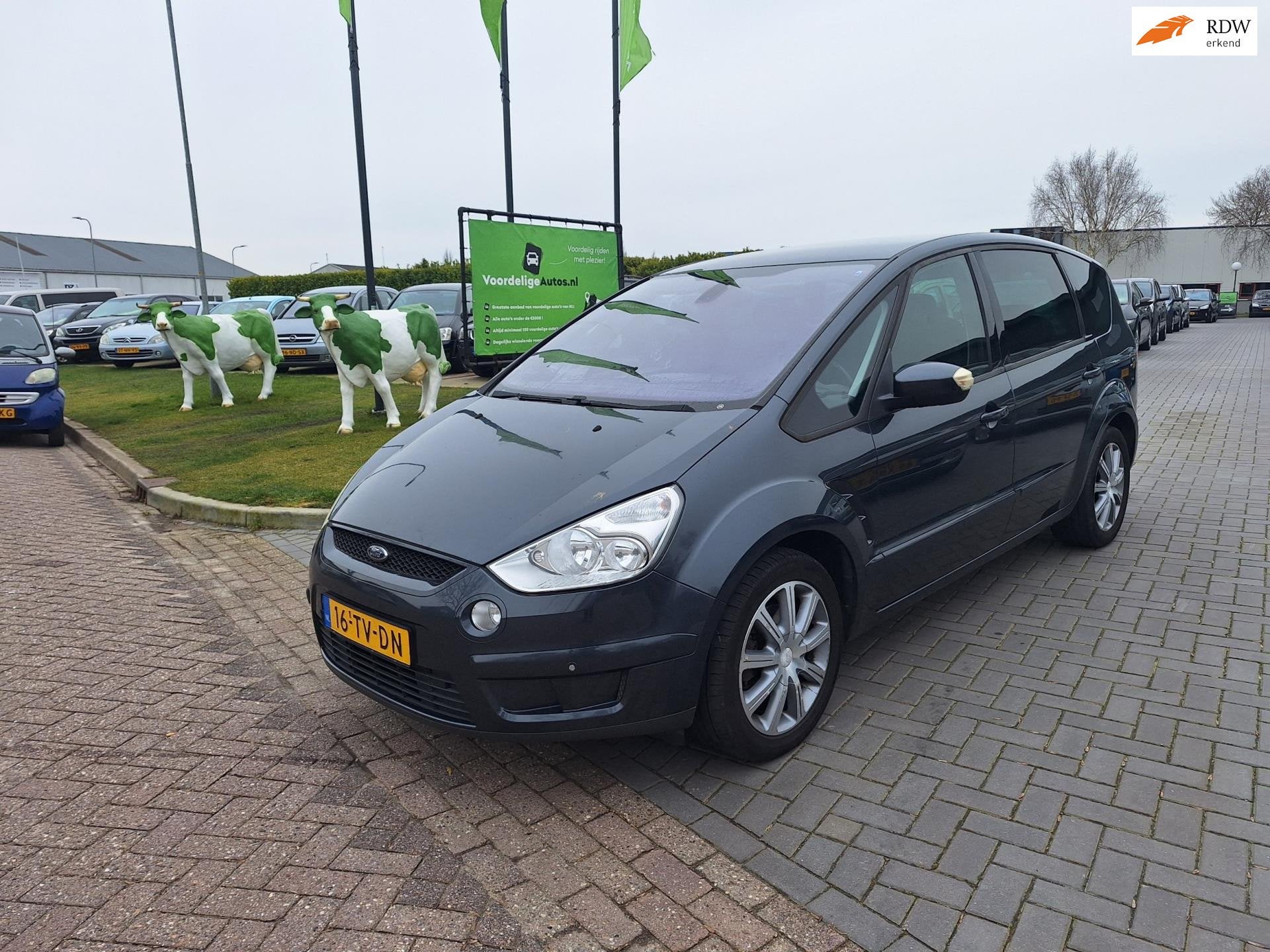 Ford S-Max 2.0-16V / Zeer comfortabel / APK feb 2027, Voorwielaandrijving, Gebruikt, 1505 kg, Metallic lak