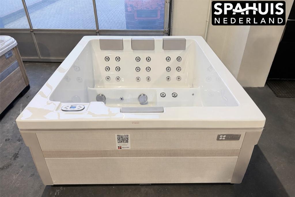 Jacuzzi strak design Passion spa Serene5, Verzenden, Nieuw, Overige typen