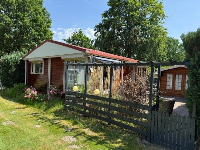 vakantiehuis/chalet te koop, In bos, Noord-Brabant, 2 slaapkamers, Recreatiepark