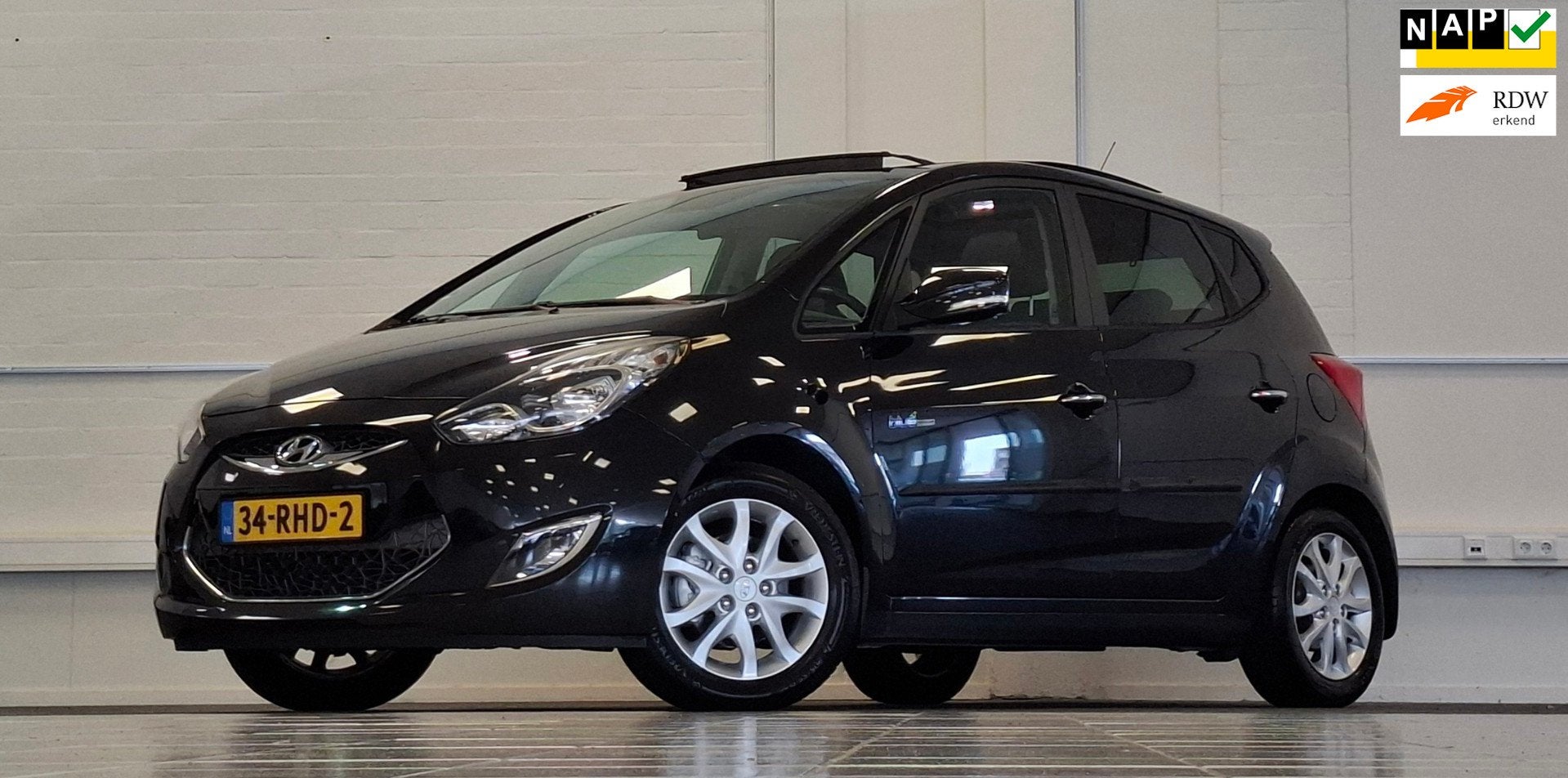 Hyundai Ix20 1.6i i-Catcher Leder Trekhaak Navi Schuif/kante, Auto's, Voorwielaandrijving, 125 pk, Gebruikt, 4 cilinders