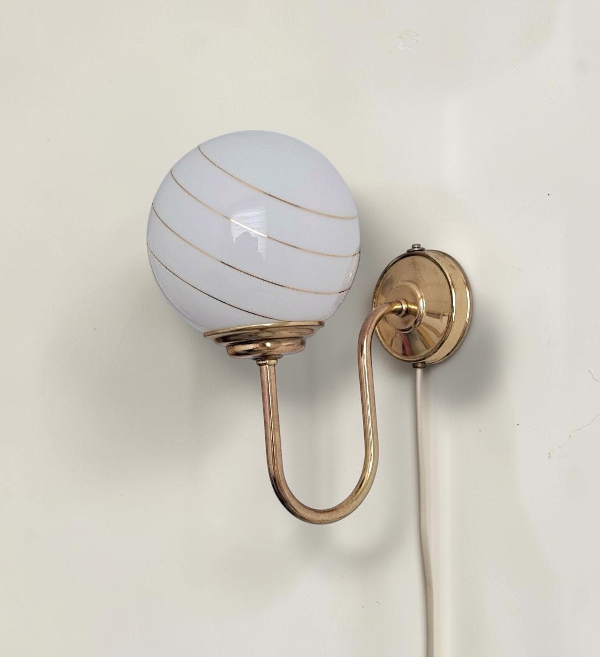 Vintage Hollywood Regency wandlamp, Ophalen of Verzenden, Zo goed als nieuw, Glas