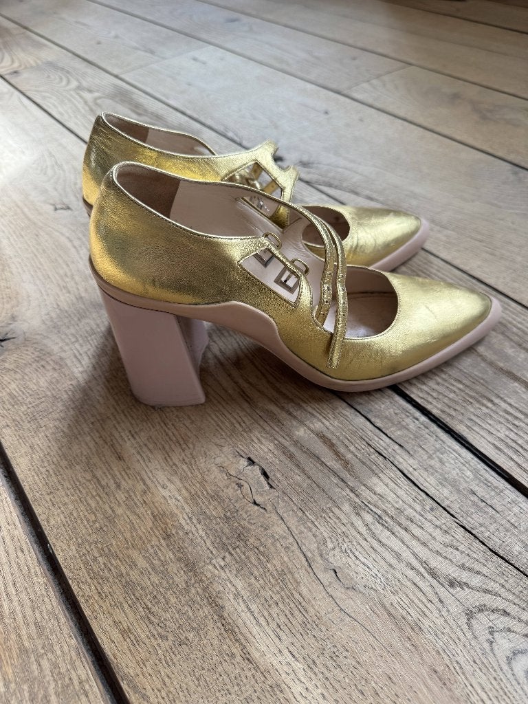 Prada Mary Jane maat 38,5, Prada, Ophalen of Verzenden, Schoenen met hoge hakken, Roze