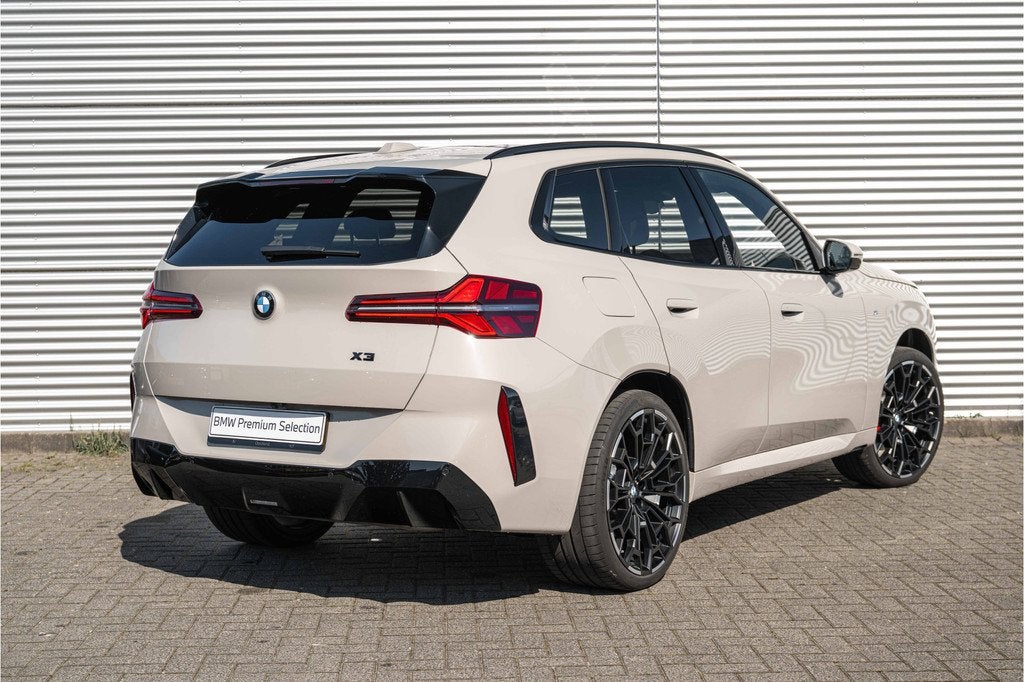 BMW X3 30e xDrive M Sport Automaat / Panoramadak / Trekhaak, Auto's, Automaat, 1998 cc, Bedrijf, Vierwielaandrijving