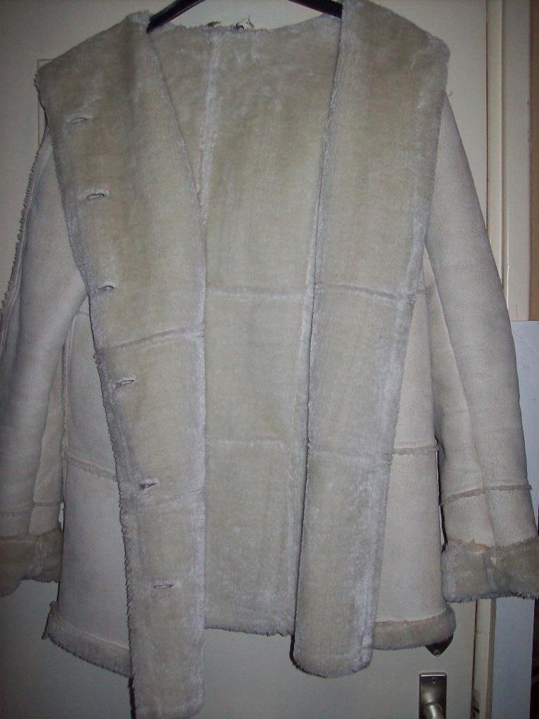 Lammy Coat /Jas  beige met teddy vacht M 38, Maat 38/40 (M), Beige, Is er uit geknipt, Ophalen of Verzenden