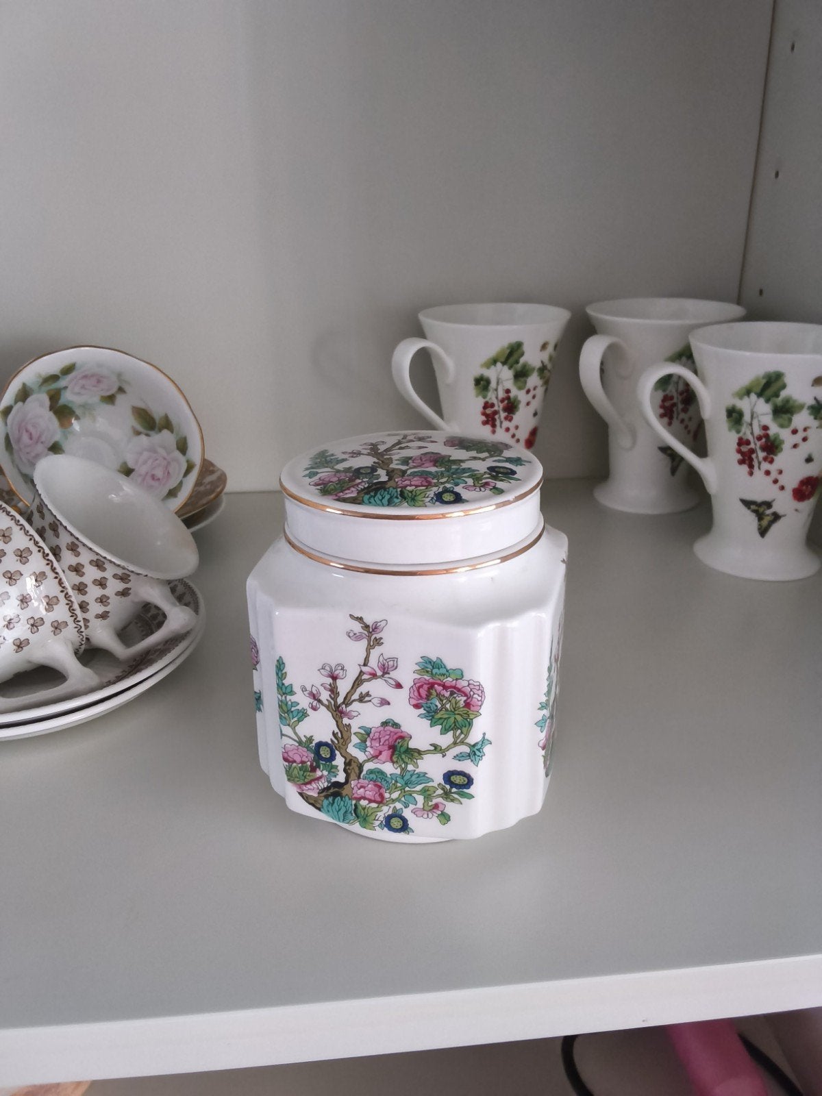 Decoratieve Porseleinen Pot met Bloemmotief, Ophalen of Verzenden