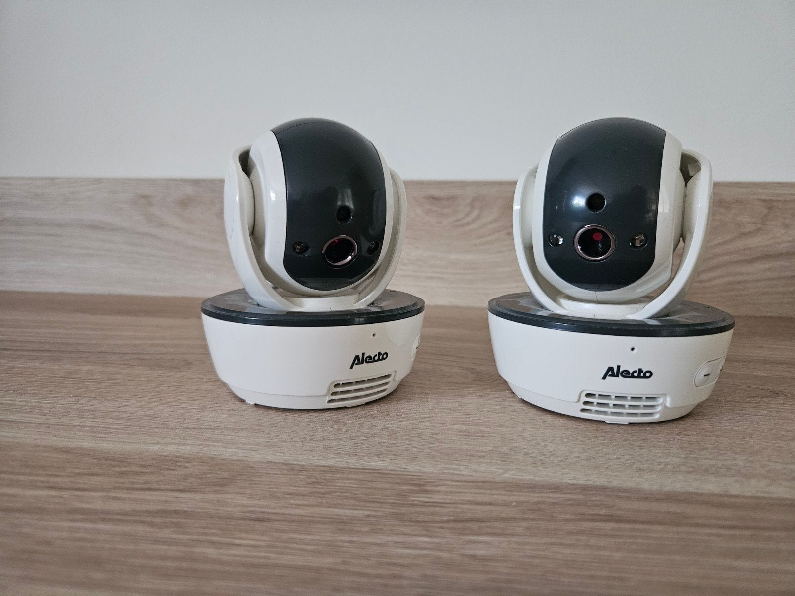 Alecto babyfoon camera DVM-200 en DVM-201., Ophalen of Verzenden, 100 tot 250 meter, Camera