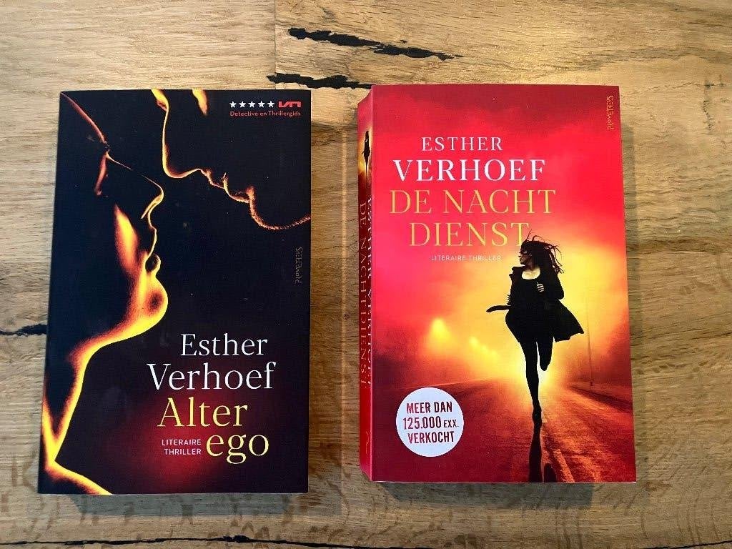 Esther Verhoef De nacht dienst en Alter ego, Ophalen of Verzenden, Zo goed als nieuw