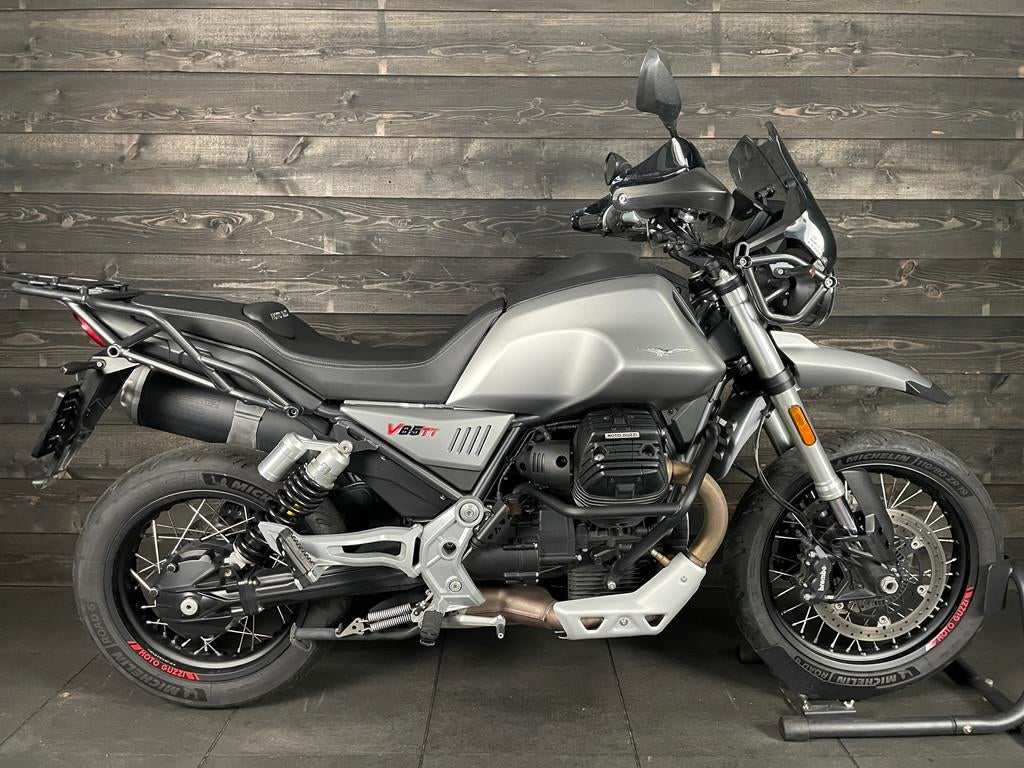 Moto Guzzi V85 TT GRIGIO ATACAMA (bj 2019), Motoren, Motoren | Moto Guzzi, 853 cc, Bedrijf, Meer dan 35 kW, Toermotor