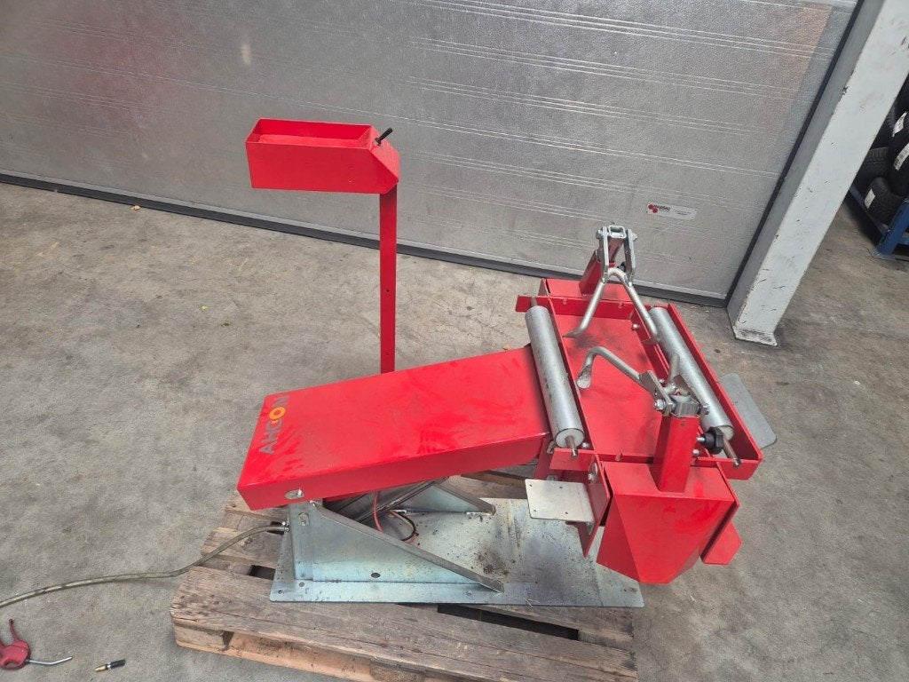 reparatie (hef)tafel (Truck)banden, Bandenservice