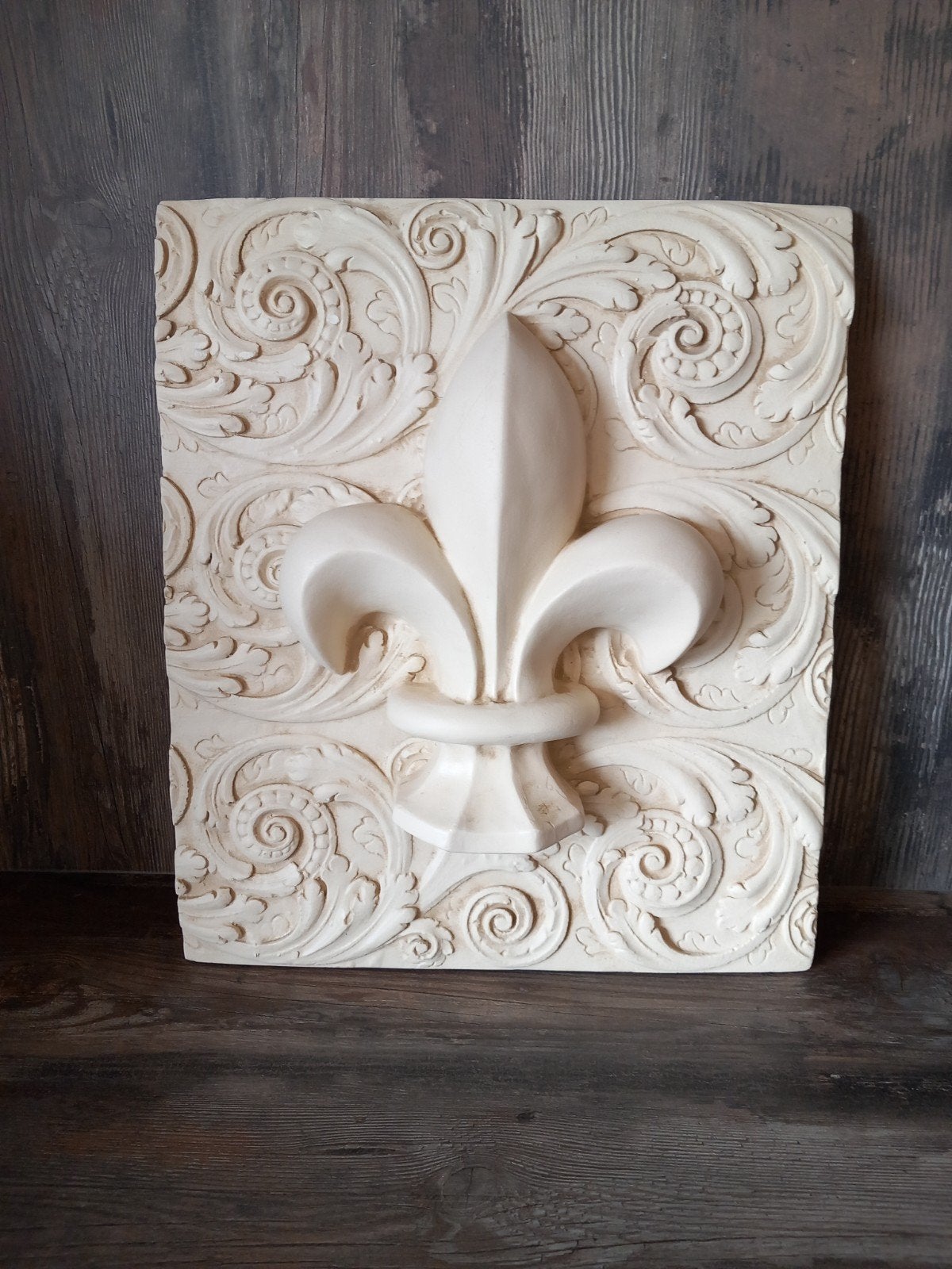 Wandtegel Franse Lelie, 33 cm, Decoratieobject, Ophalen of Verzenden, Zo goed als nieuw