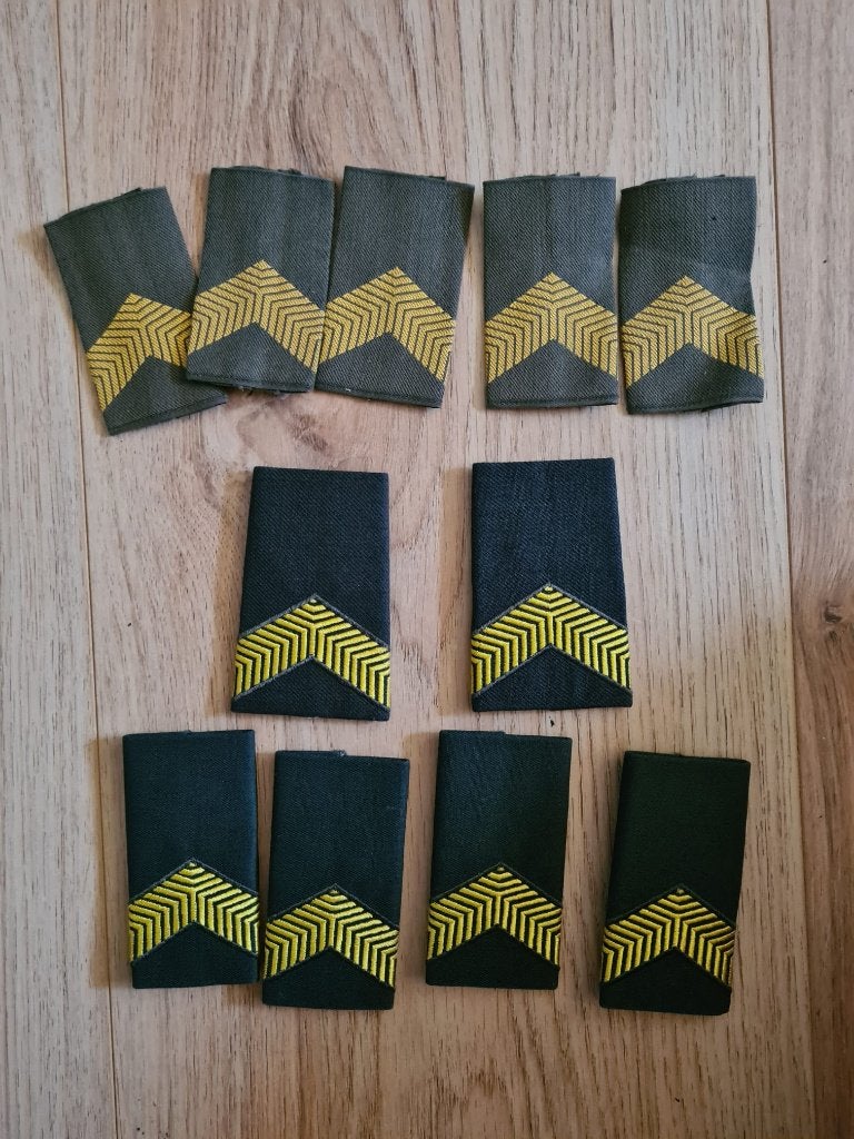 ROT KL rangenset korporaal, Ophalen of Verzenden, Landmacht, Nederland, Embleem of Badge