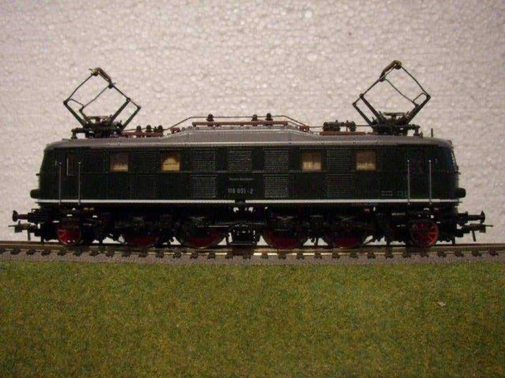 ROCO TREIN HO BR 118 051- 2 GROEN 4141C E-LOK € 80,00, Ophalen of Verzenden, Zo goed als nieuw, Roco, Gelijkstroom