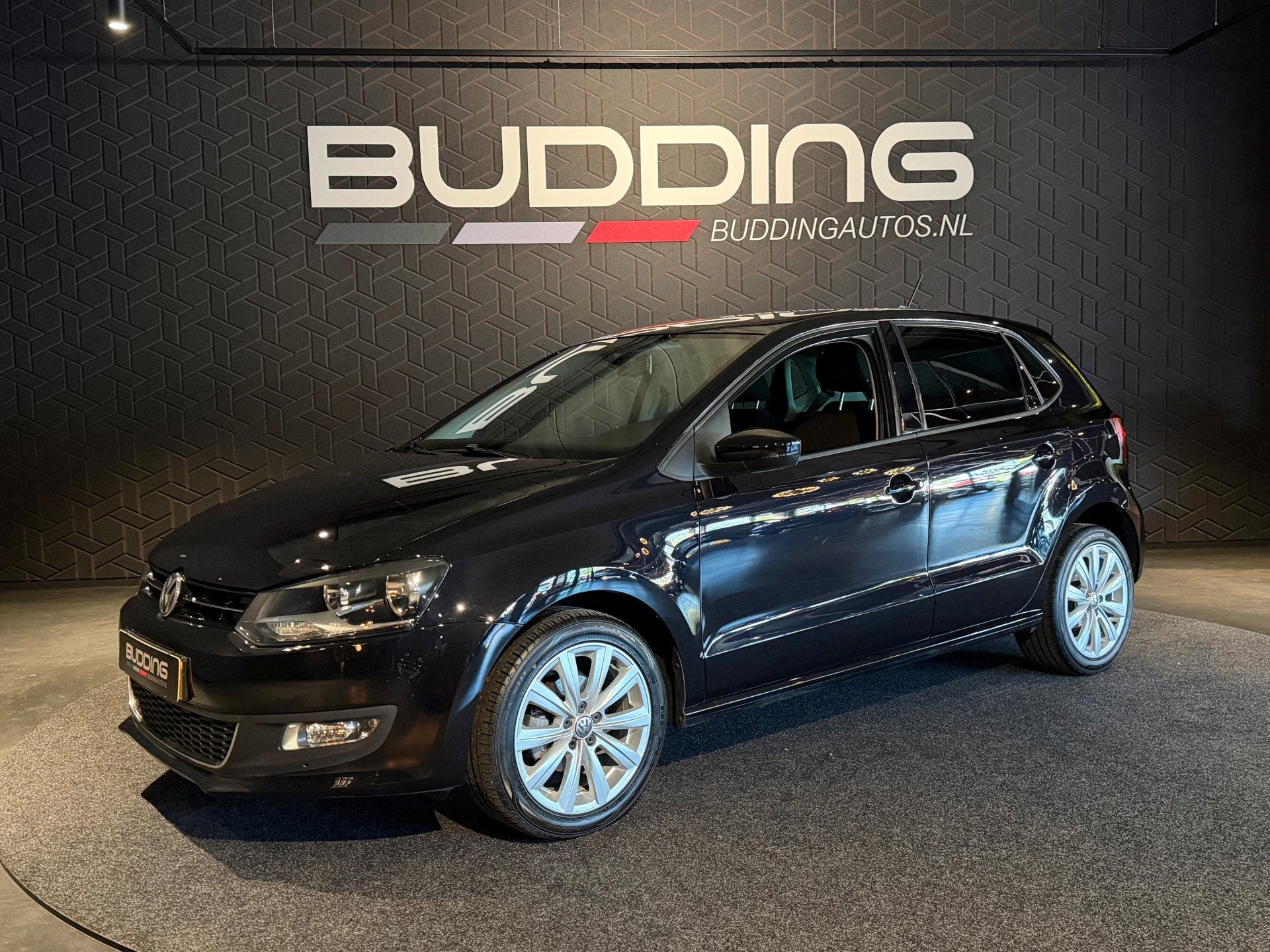 Volkswagen Polo 1.2 TSI Highline | Cruise | Clima | Navi, Voorwielaandrijving, Euro 5, Stof, Zwart