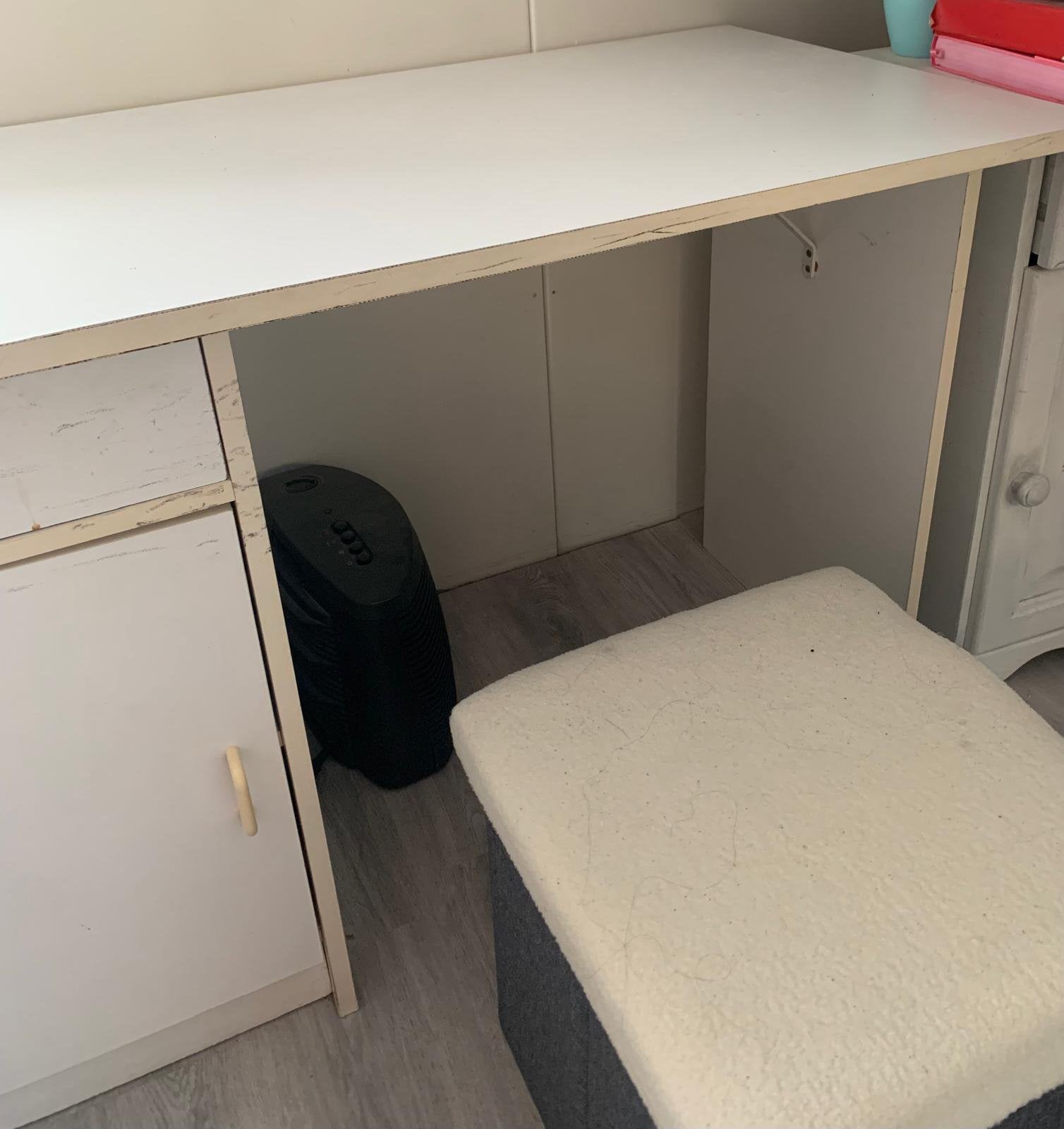 Witte bureau met laadjes, Ophalen, Met lades, Gebruikt, 120 cm