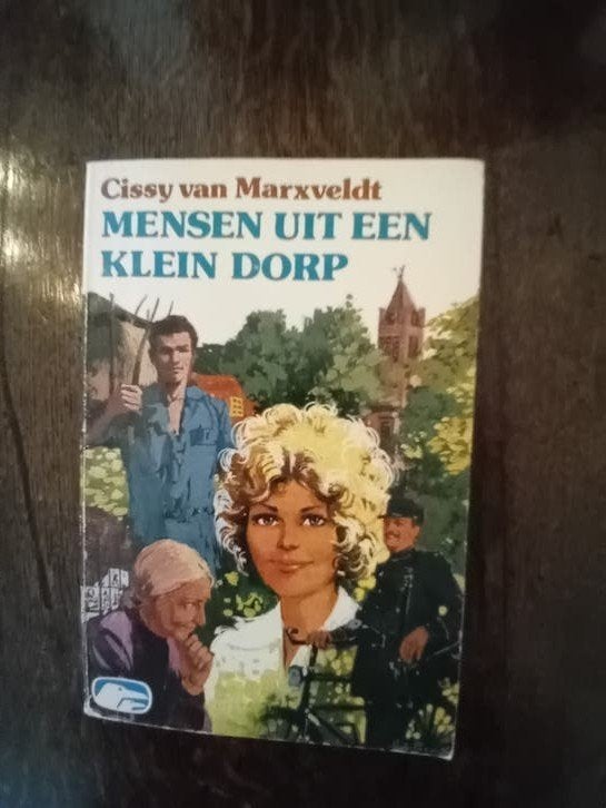 Mensen uit een klein dorp - Cissy van Marxveldt (Gelezen), Ophalen of Verzenden, Gelezen, Cissy van Marxveldt, Nederland