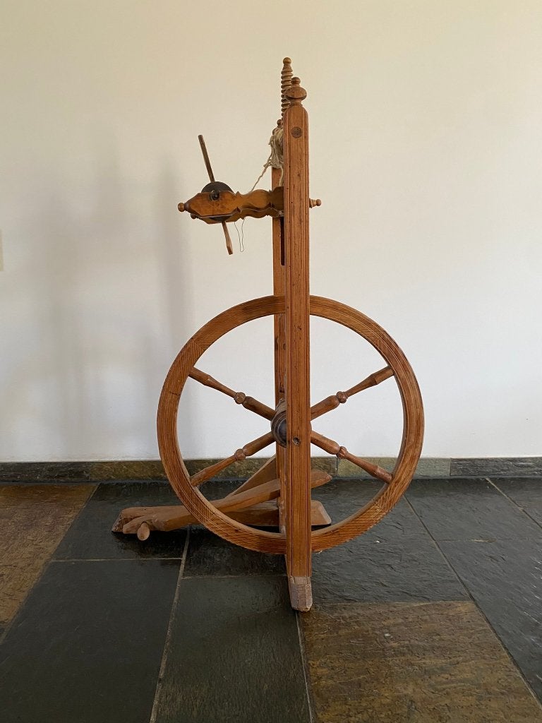 Oud spinnewiel, Hobby en Vrije tijd, Ophalen, Gebruikt, Spinnewiel