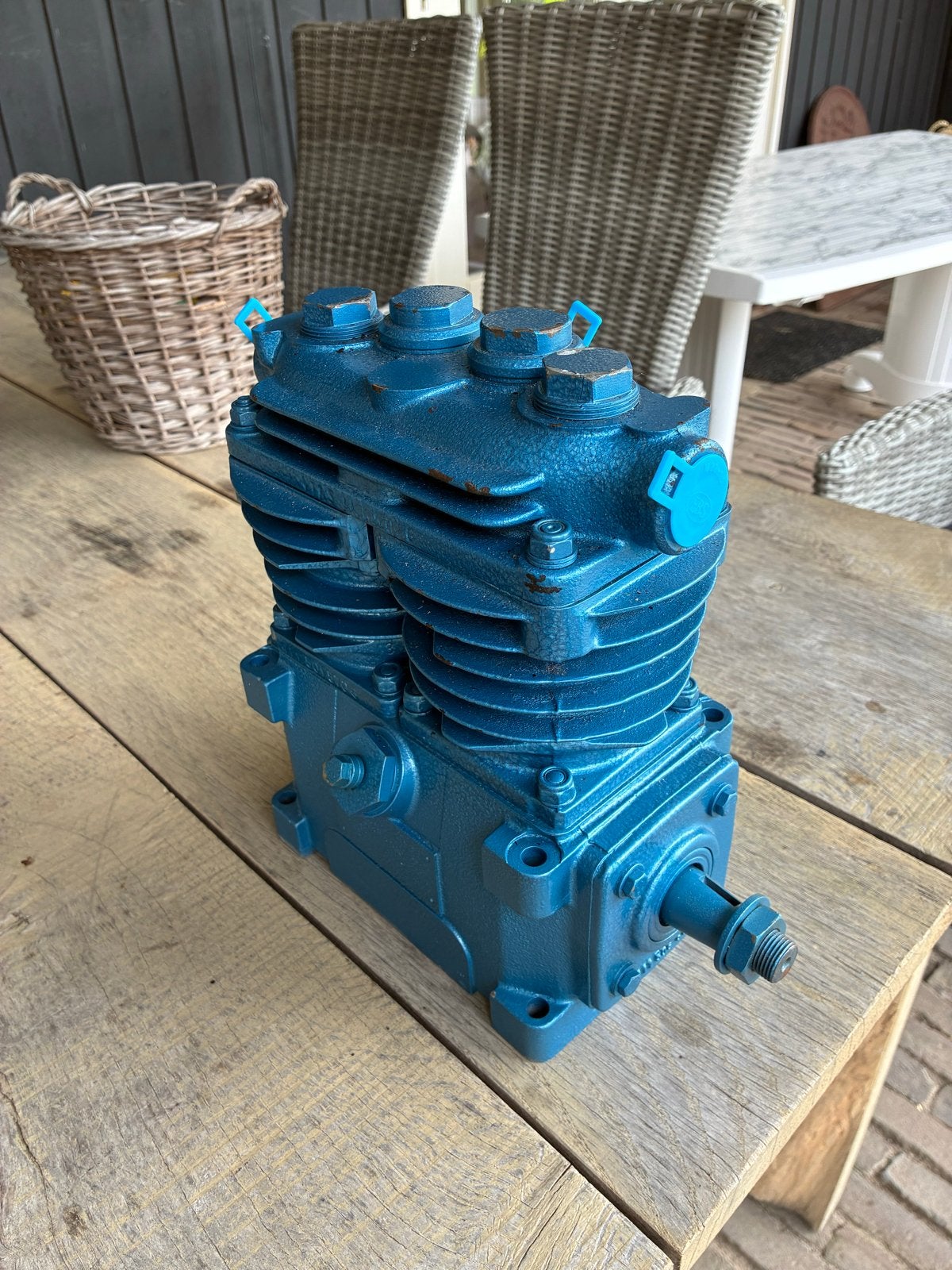 Wabco 2 cilinder compressor 411.508 met dag smering, Ophalen of Verzenden