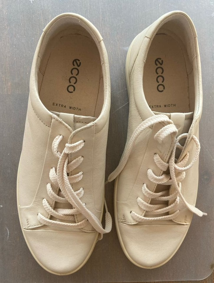 ECCO sneakers - Zo goed als nieuw - maat 41, Ophalen of Verzenden, Zo goed als nieuw, Beige, Sneakers of Gympen