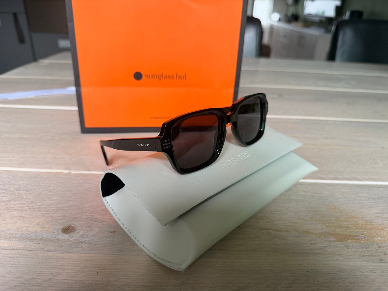 Burberry Zonnebril Eldon BE4349 (Unisex), Overige merken, Zonnebril, Zwart, Nieuw