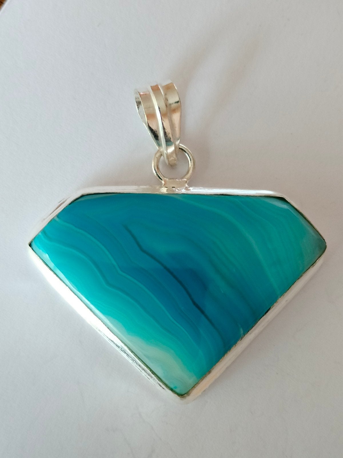 zilveren hanger met agaat, Overige voorstellingen, Nieuw, Met edelsteen, Zilver