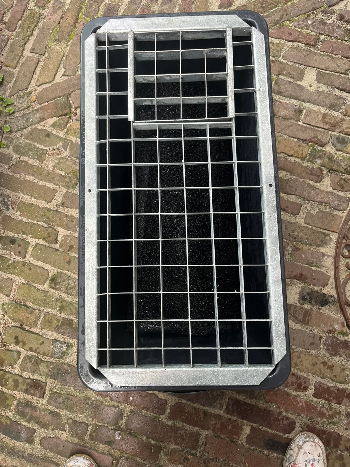 Ubbink waterfontein bak met rooster, Ophalen, Zo goed als nieuw