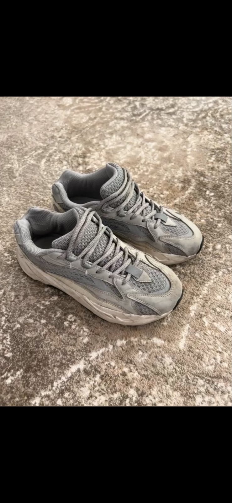Yeezy 700 V2 - Maat 40, Verzenden, Gedragen, Overige kleuren, Sneakers of Gympen