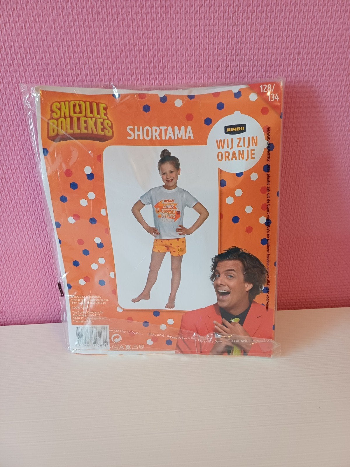 Nieuwe voetbal shortama (pyjama), maat 128/134, Kinderen en Baby's, Ophalen of Verzenden, Nieuw, Meisje, Nacht- of Onderkleding