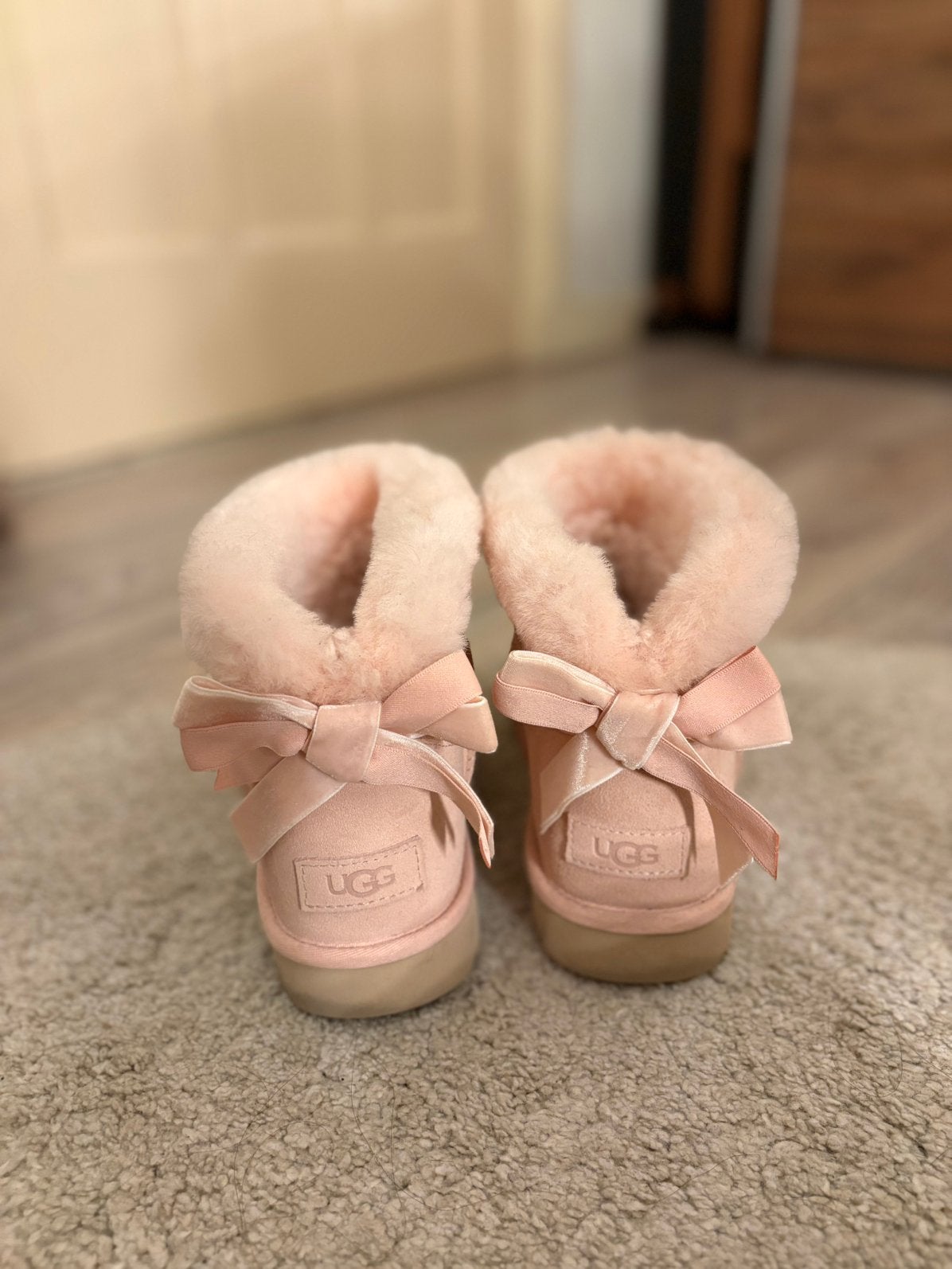 Roze Uggs, Kleding | Dames, Ophalen of Verzenden, Zo goed als nieuw, Roze, Sneakers of Gympen
