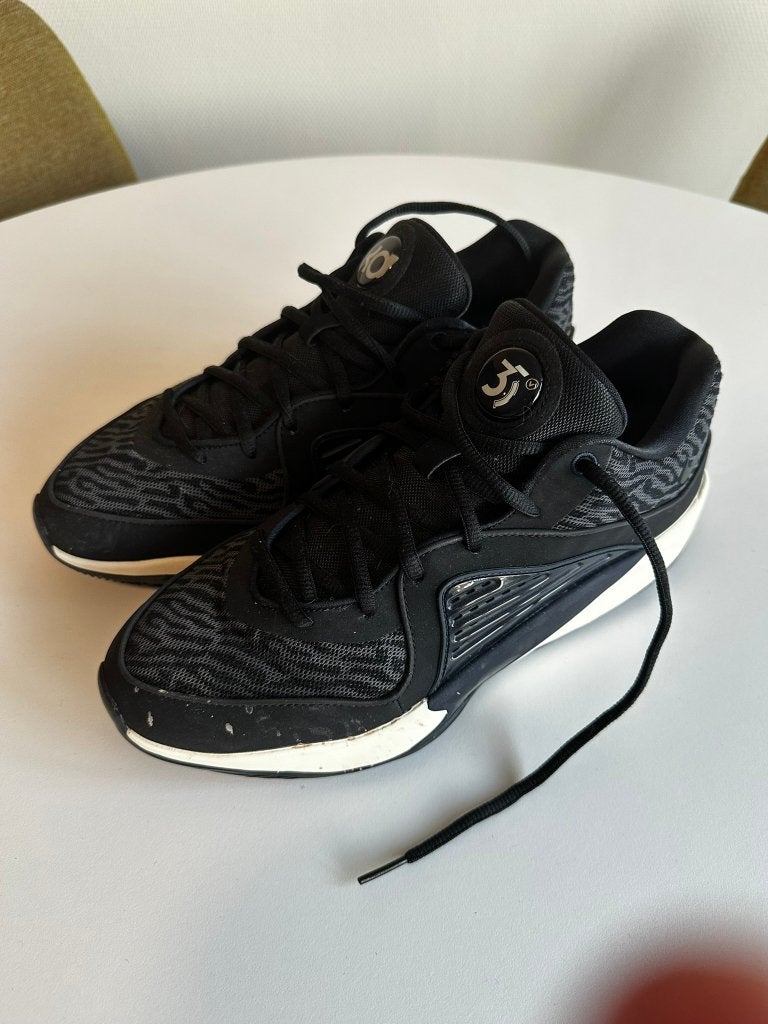 Nike KD16 EUR44.5 Basketbal Schoenen, NIKE, Ophalen of Verzenden, Zo goed als nieuw, Sportschoenen